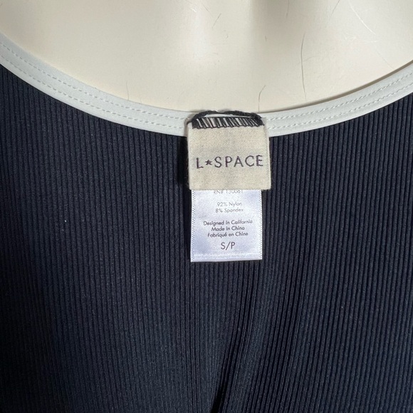 L*Space Ribbed Baewatch One Piece Swimsuit sz S 198$ - Picture 9 of 9